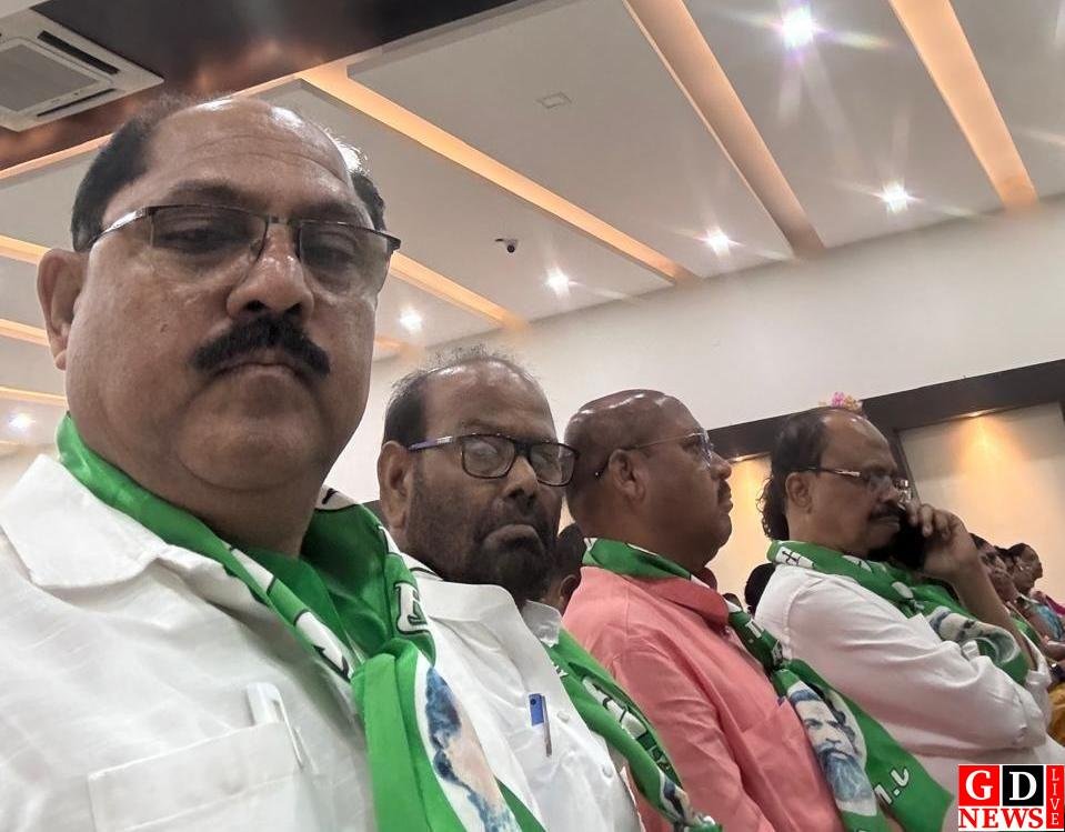 एमएमडीआर संशोधन विधेयक के खिलाफ बड़े आंदोलन की तैयारी, झामुमो की केंद्रीय समिति बैठक में बनी रणनीति 7 img 20260820 wa00072393307802992443329