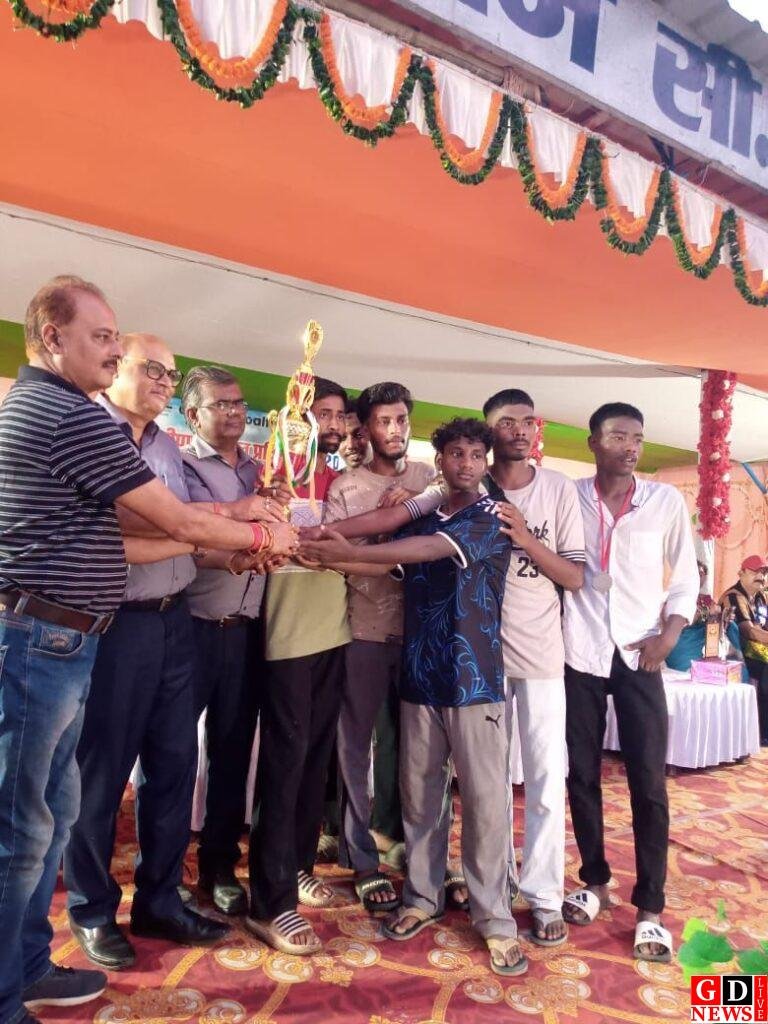 कथारा जीएम ग्राउंड में संपन्न हुआ पांच दिवसीय फुटबाल टूर्नामेंट, कोयलांचल क्लब कथारा बनी विजेता 8 img 20260821 wa01993550896229021249894