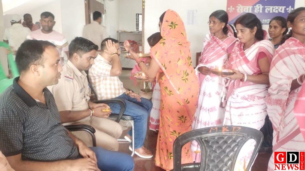 राखी के धागे में बंधा भाई-बहन का प्यार, जिलेभर में गूंजा रिश्तों का उत्सव 10 img 20260828 wa00161824112457820189604