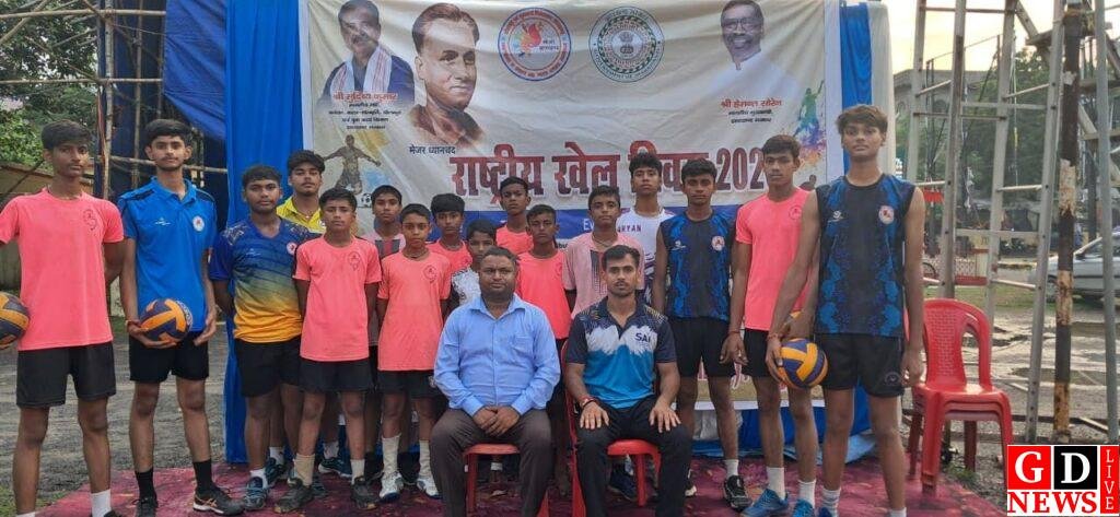 खेल मैदान में दिखा खिलाड़ियों का दम, खेल सामग्री मिलने से बढ़ा उत्साह। 7 img 20260829 wa00186809174459524726737