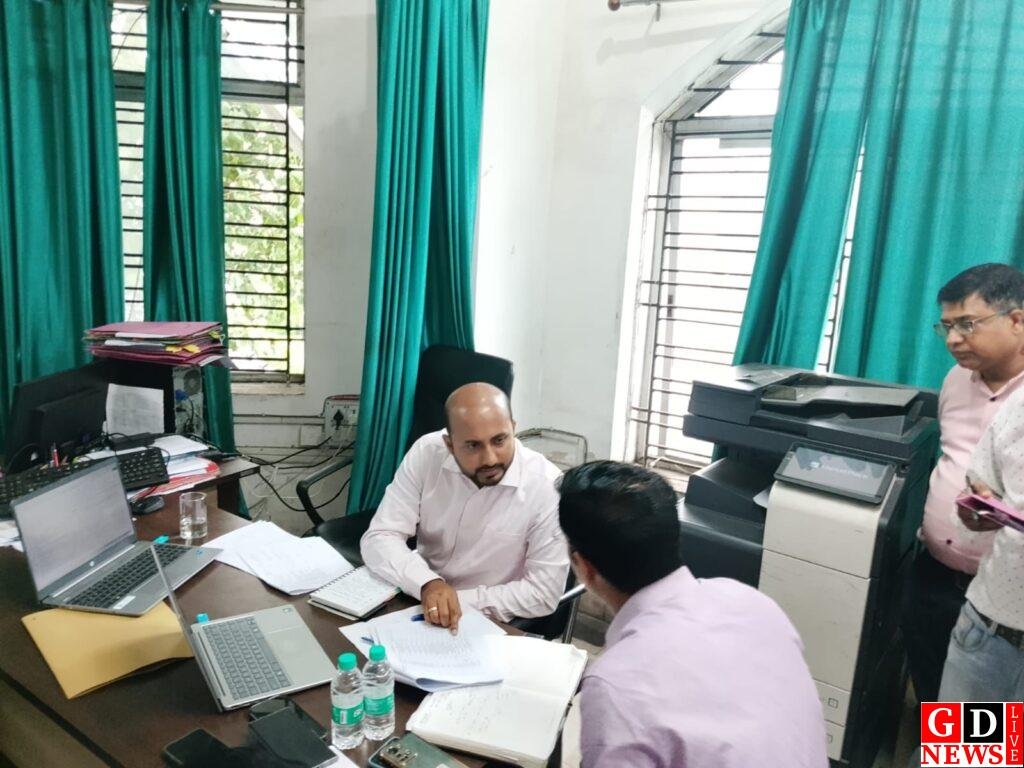 डीएमएफटी शाखा एवं जिला योजना कार्यालय का उपायुक्त ने किया निरीक्षण 8 img 20260831 wa01515747076828621366988