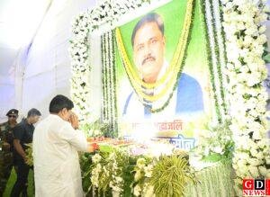 मंत्री योगेंद्र प्रसाद दिवंगत पूर्व मंत्री स्वर्गीय सुदिव्य कुमार सोनू के द्वादशकर्म में शामिल हुए 2 IMG 20260917 WA0117