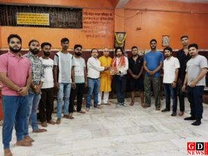 भारतीय जनता पार्टी, सुखदेवनगर मंडल दक्षिणी के उपाध्यक्ष के रूप में दायित्व सौंपे जाने पर वाल्मीकि समाज किशोर गंज क्षेत्र ने कारण करमाकर को दी बधाई 1 IMG 20260920 WA02311