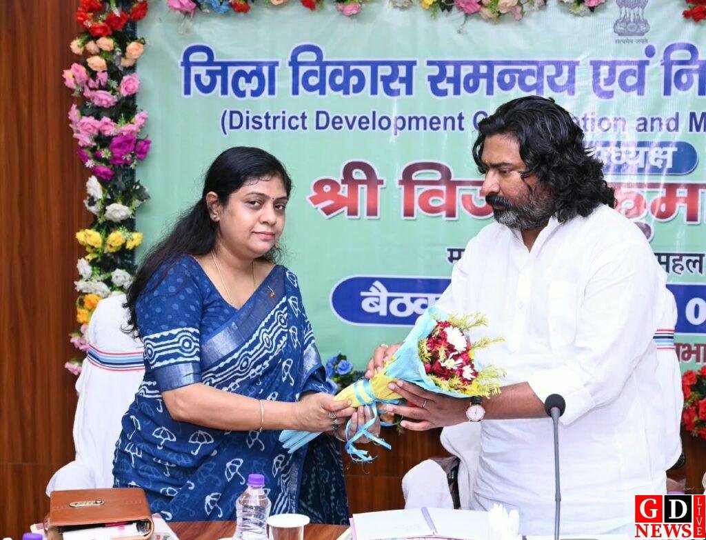 दिशा की बैठक में सांसद की दो टूक: कागज पर नहीं, जमीन पर दिखे विकास। 8 img 20260903 wa00272354491100683667577