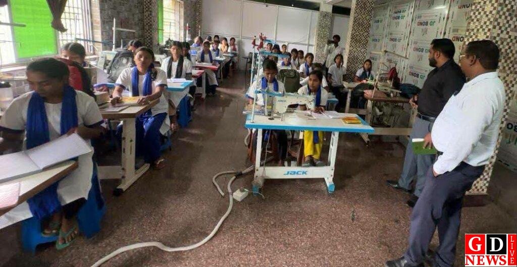 उपायुक्त के निर्देश पर निष्ठा DDU-KK प्रशिक्षण केंद्र का निरीक्षण, प्रशिक्षण की गुणवत्ता, आधारभूत सुविधाओं एवं भोजन व्यवस्था का लिया गया जायजा 8 img 20260910 wa01833885592272398116005