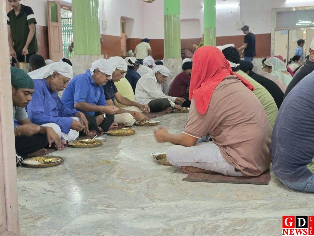 गुरु की बाणी से रोशन हुआ गुरुद्वारा, श्रद्धा और उल्लास के साथ संगत ने मनाया पहला प्रकाश उत्सव। 10 img 20260912 wa0003543302863732543366