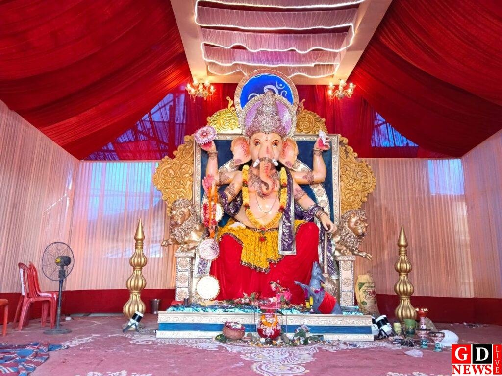 बाबा गणपति के जयकारों से गूंजा पाकुड़। 8 img 20260914 wa00116870087098774681482