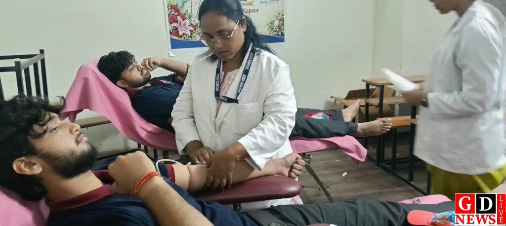 डॉ. साधना कपूर के जन्मदिन पर RKDF University, रांची में सेवा, संस्कार और सामाजिक सरोकार का अनूठा संगम देखने को मिला 8 img 20260917 wa01431693704278957171229