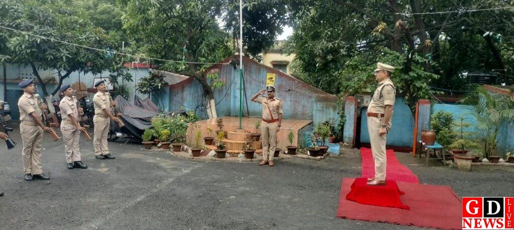 गार्ड ऑफ ऑनर से हुआ एसपी का स्वागत, मालपहाड़ी ओपी की व्यवस्था परखी। 8 img 20260925 wa00368598154459653708131