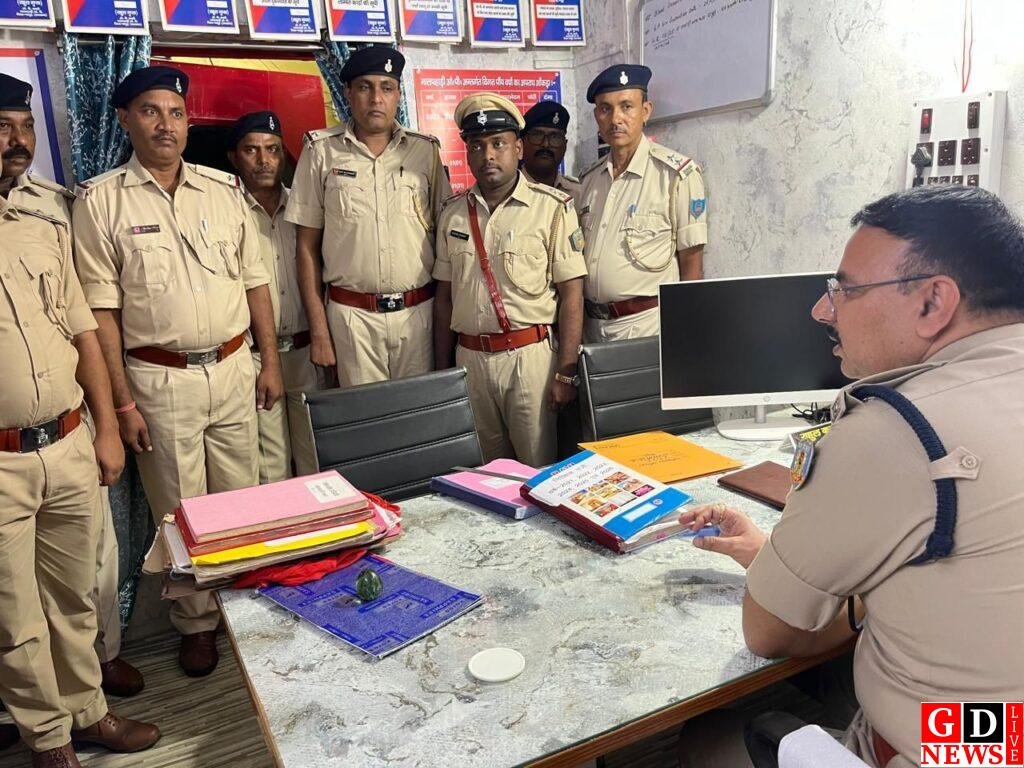 गार्ड ऑफ ऑनर से हुआ एसपी का स्वागत, मालपहाड़ी ओपी की व्यवस्था परखी। 7 img 20260925 wa00373237669267317457632