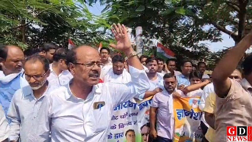 मतदाता सूची पर डॉ. तनवीर आलम का सवालों से प्रहार, पाकुड़ में कांग्रेस का प्रदर्शन 8 img 20260928 wa00614608606425257625935
