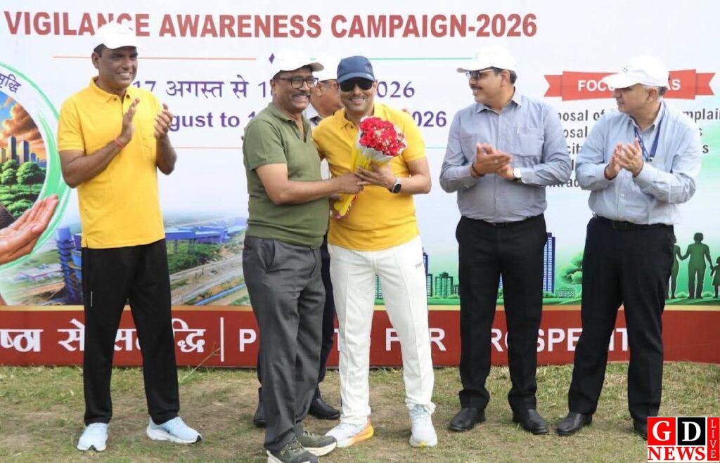 सतर्कता जागरूकता अभियान के तहत सेंट्रल कोलफील्ड्स लिमिटेड में मैत्रीपूर्ण क्रिकेट मैच का हुआ आयोजन, टीम स्वर्णरेखा बनी विजेता 9 FB IMG 1791641753423