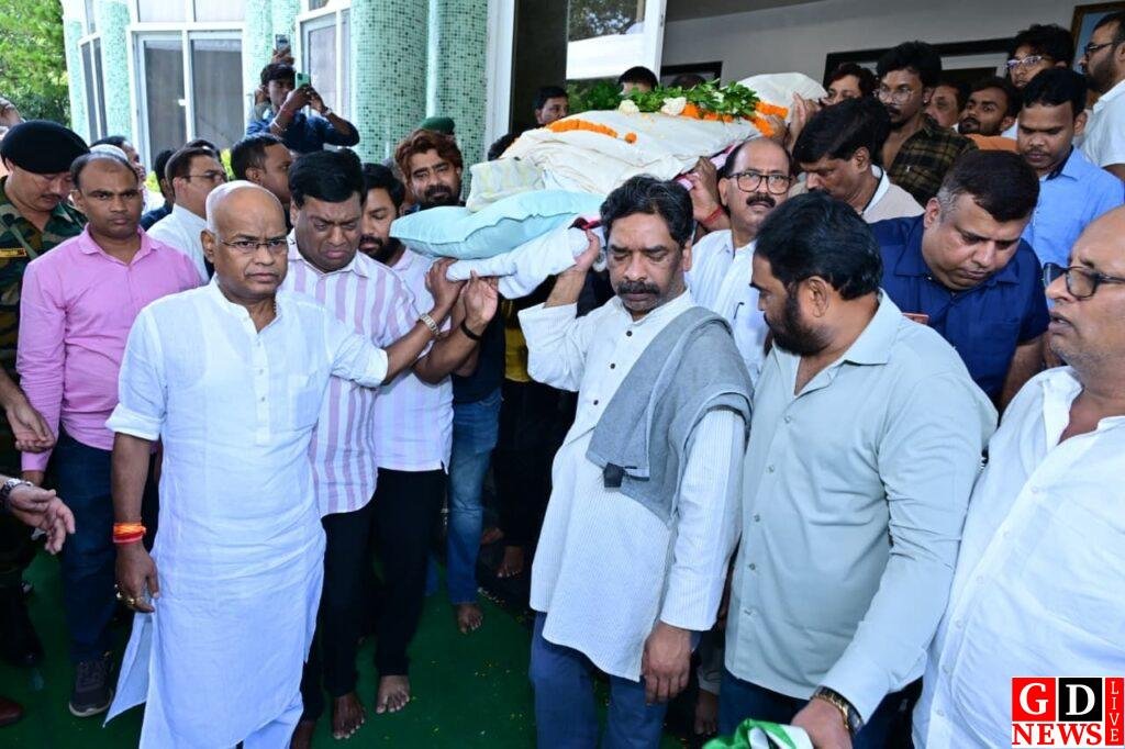 रूपी सोरेन को राज्यपाल समेत दिग्गजों ने दी श्रद्धांजलि। 9 IMG 20261008 WA0004