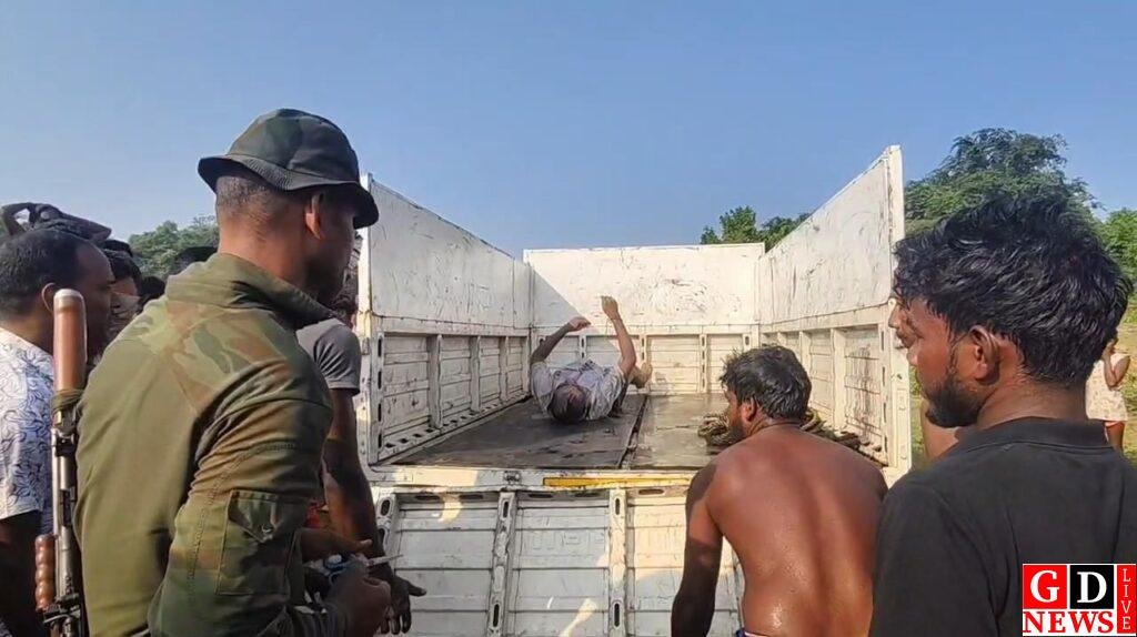 बंद खदान में मिला अज्ञात युवक का शव, हाथ बंधे और सिर-चेहरे पर चोट के निशान 8 IMG 20261013 WA0033 1