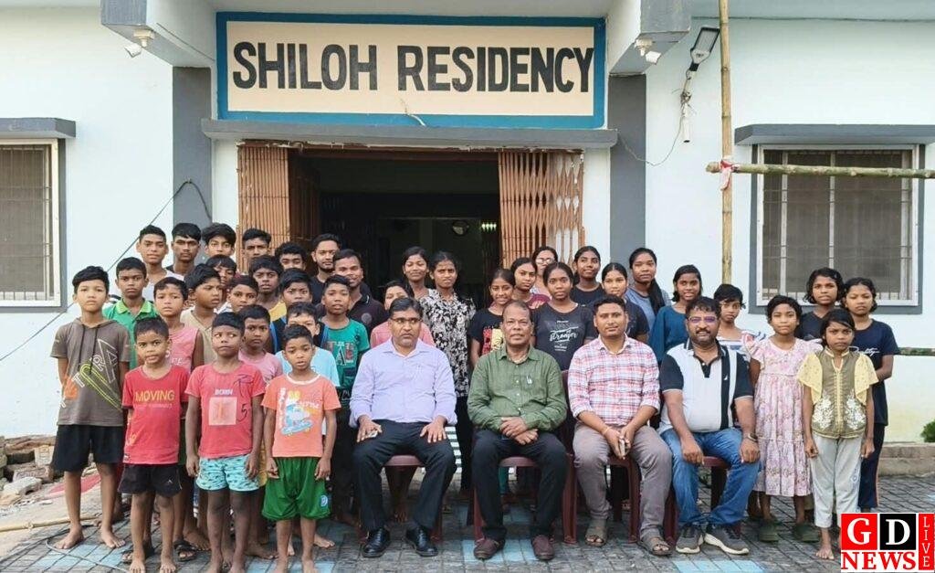 अनाथालय से निकल चुके युवाओं को वोटर बनाने की पहल, 18 साल पार करने वालों पर प्रशासन का फोकस 8 IMG 20261014 WA0010 1