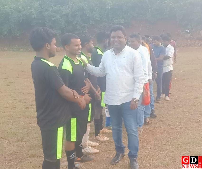 युवाओं को बाबुधन मुर्मू ने दिया सफलता का मंत्र, बोले- खेल के मैदान से भी संवर सकता है भविष्य 7 IMG 20261018 WA0005