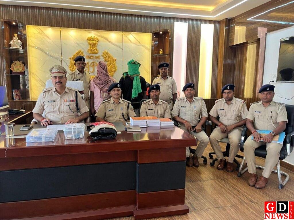 10 साल पहले जेल में काट चुका सजा, अब महुलपहाड़ी लूटकांड में गिरफ्तार एतवारी हेंब्रम 7 IMG 20261019 WA0022 1