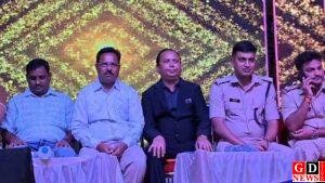 निशा उपाध्याय के गीतों पर झूमे दर्शक, हिरणपुर में देर तक सजा संगीत का रंग 10 IMG 20261024 WA0004