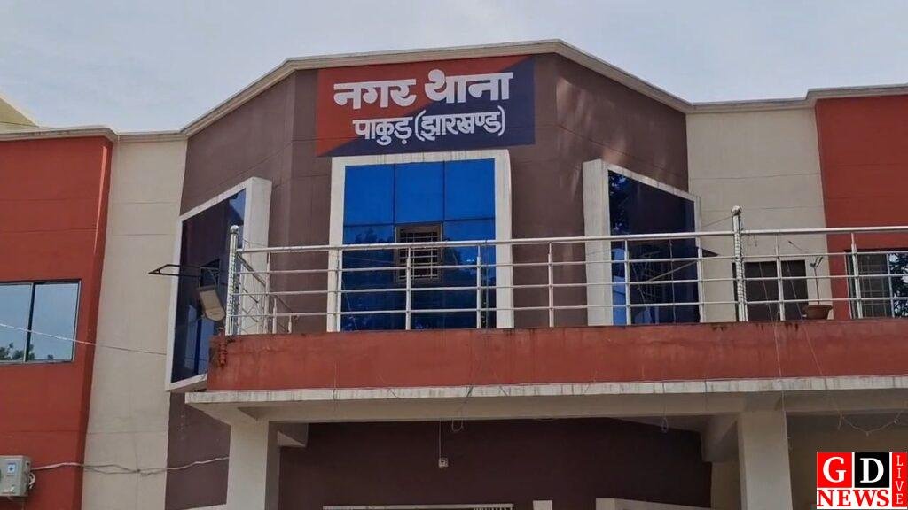 पत्नी से विवाद के बाद युवक की मौत, फंदे से लटका मिला शव,पिता ने लगाया हत्या का आरोप 7 IMG 20261025 WA0019