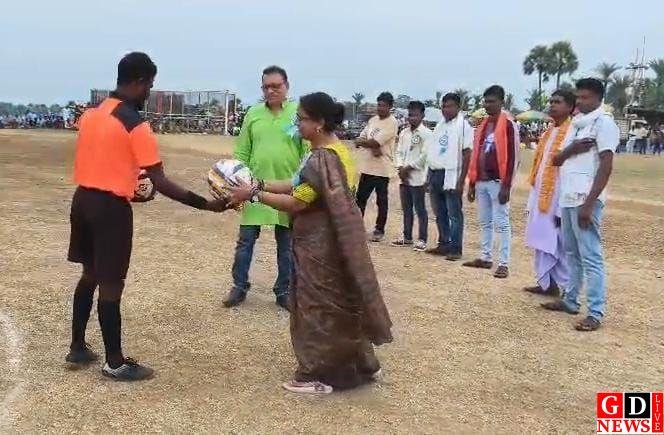 खेल युवाओं को जोड़ने का सशक्त माध्यम, सरकार की योजनाओं का लाभ उठाएं : जूली ख्रीष्टमनी हेम्ब्रम 7 IMG 20261029 WA0020