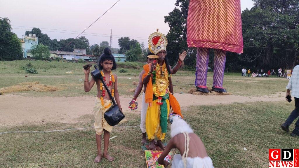 एस.आर.यू, इफिको में धूमधाम के साथ संपन्न हुआ रावण दहन कार्यक्रम, आज होगा मूर्ति विसर्जन 11 IMG 20261020 172313