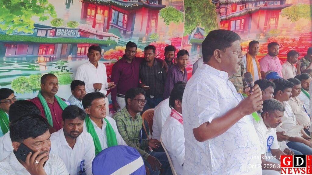 हेमलाल मुर्मू ने फुटबॉल को किक मारकर किया फाइनल का उद्घाटन, बोले- खेल से होता है शारीरिक-मानसिक विकास 7 img 20261002 wa00461219762558001136609
