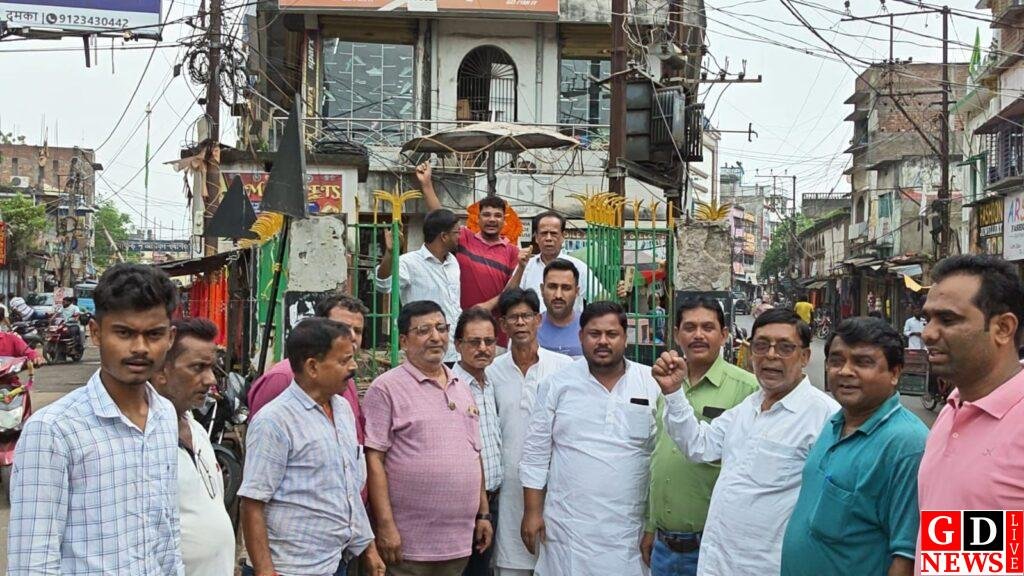 बापू की राह पर चलने का संकल्प, शास्त्री को भी किया नमन: गांधी जयंती पर कांग्रेस-झामुमो ने श्रद्धांजलि दी, भाजपा ने चलाया स्वच्छता अभियान। 8 img 20261002 wa00496959098095359744367