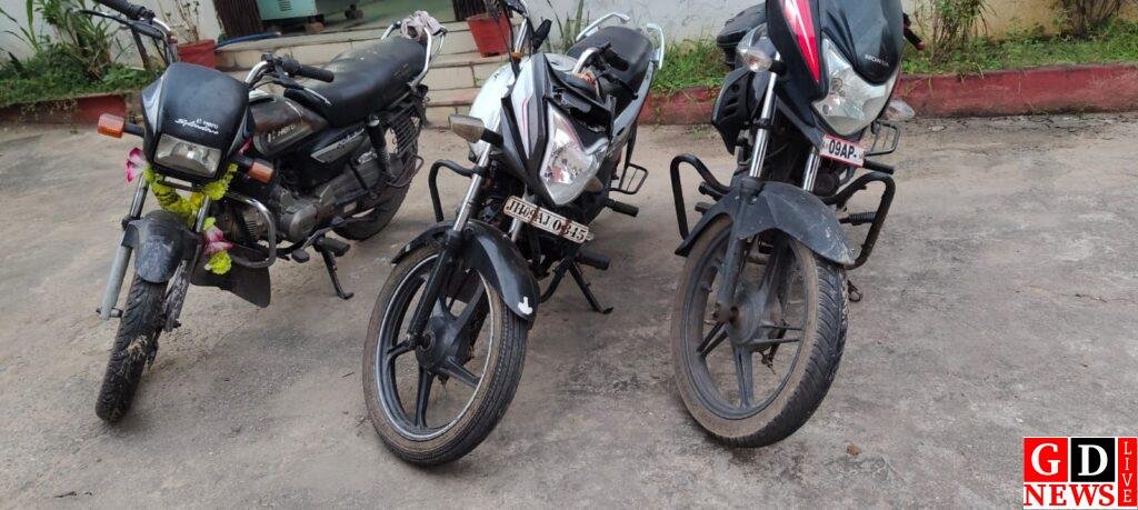 ललपनिया में एंटी क्राइम चेकिंग के दौरान दो बाइक चोर धराएं, भेजा गया जेल 8 img 20261005 wa01929204563850476510698